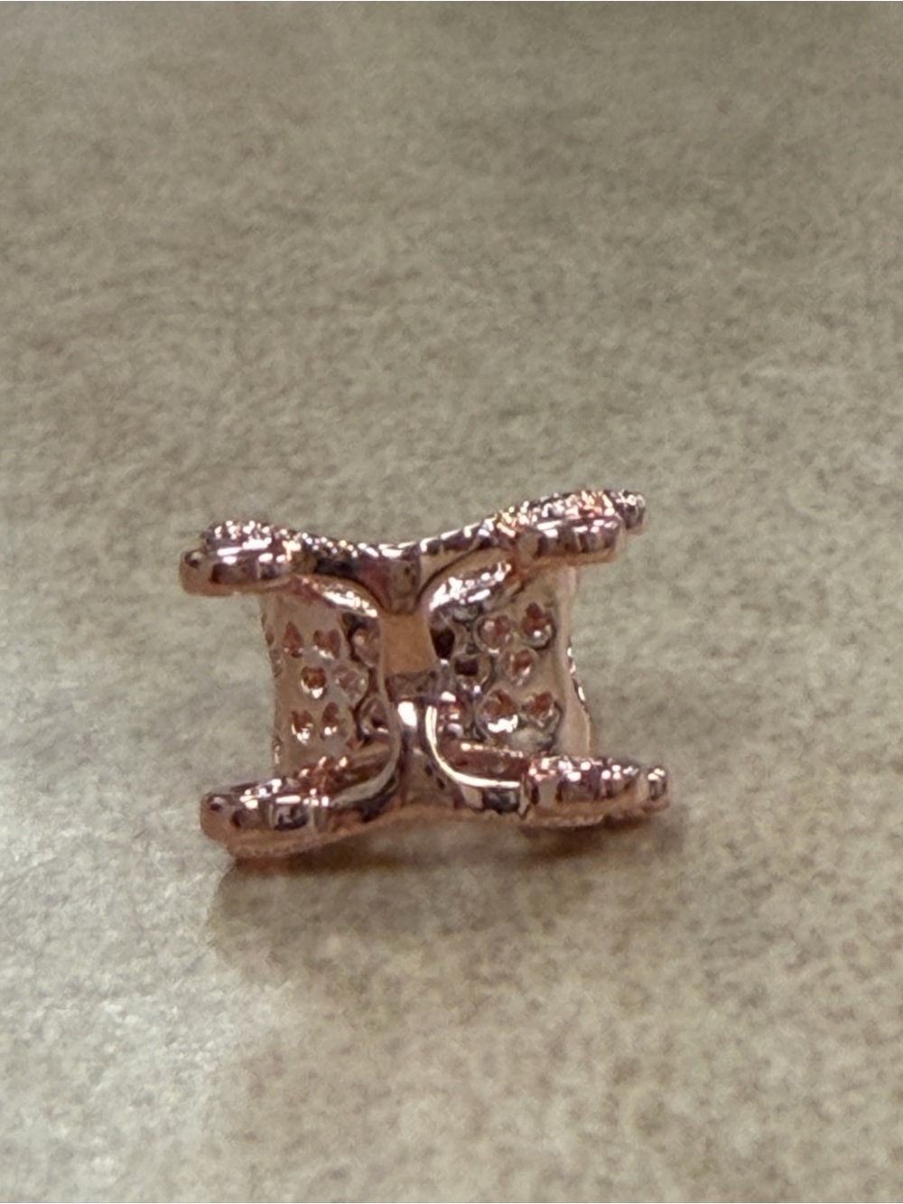 Pandora Rose Gold Carriage Charm with Clear Stones Accent new no box - Picture 2 of 4